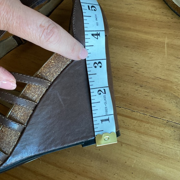 Me Too brown sandals wedges - Picture 5 of 9